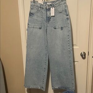 F21 Light Denim Wide-Leg Jeans